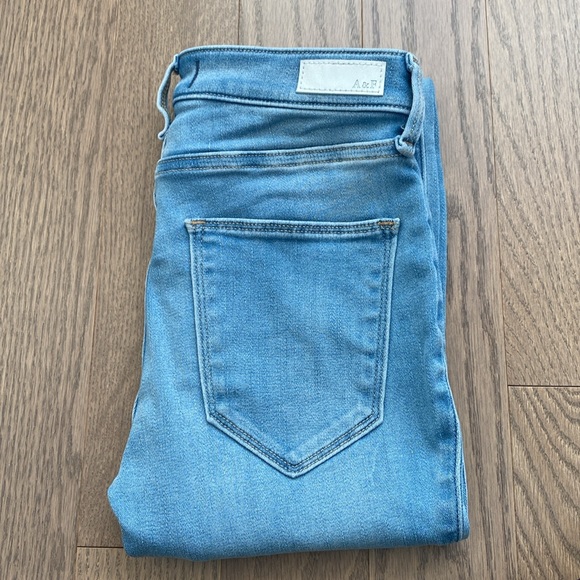 Abercrombie & Finch Women’s Jeans - Picture 6 of 7